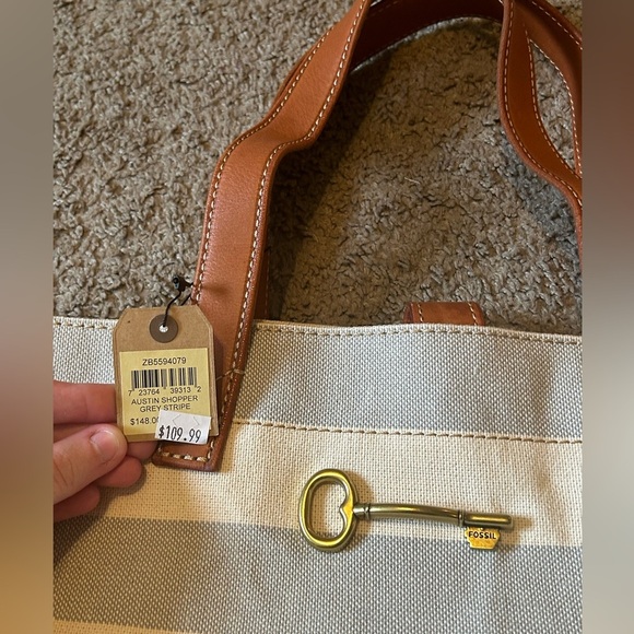 NWT Austin Shopper Gray Stripe Women’s Tote Shoulder Bag Cow Hide Leather Brass - Picture 5 of 12